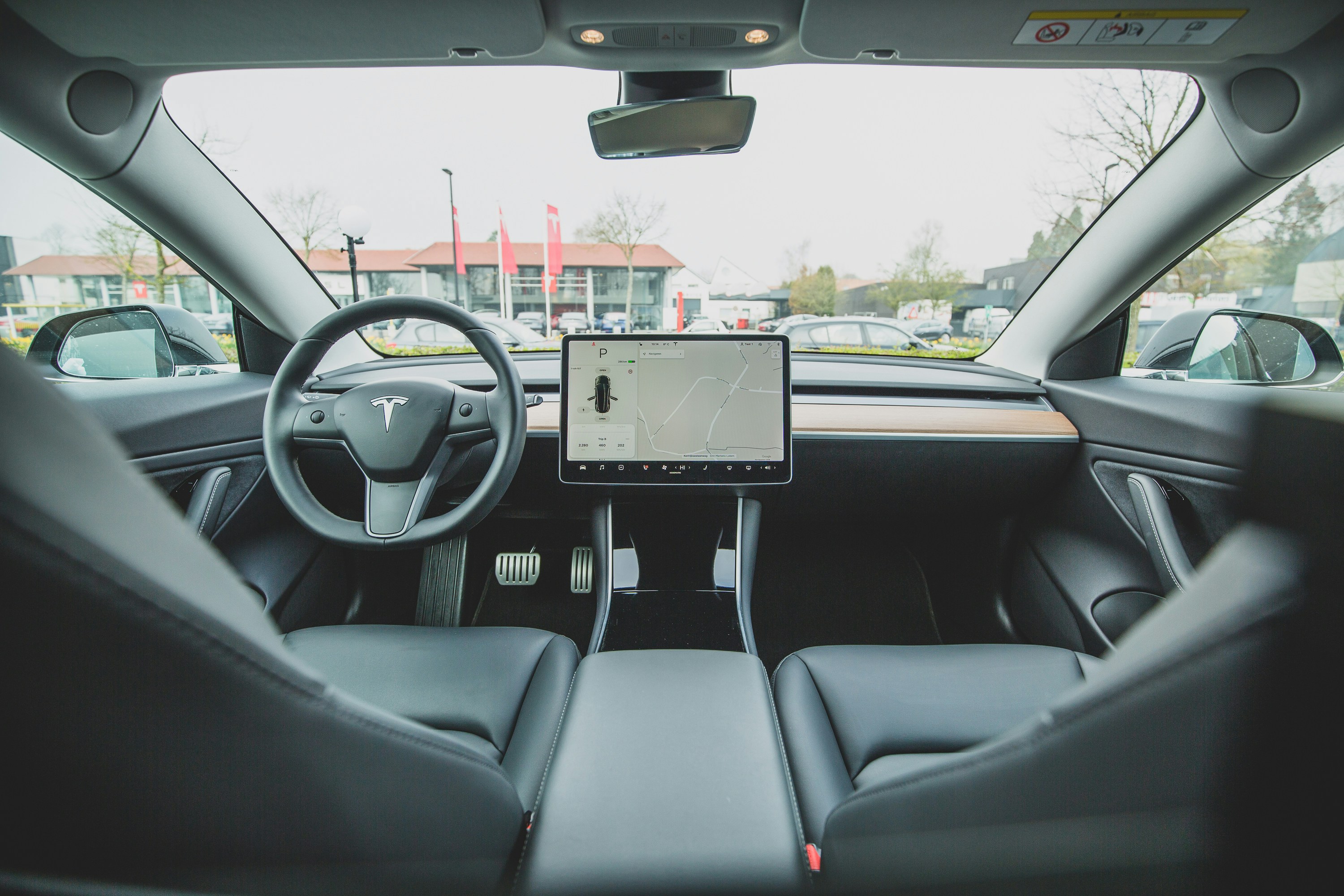 photos supplémentaires de la voiture